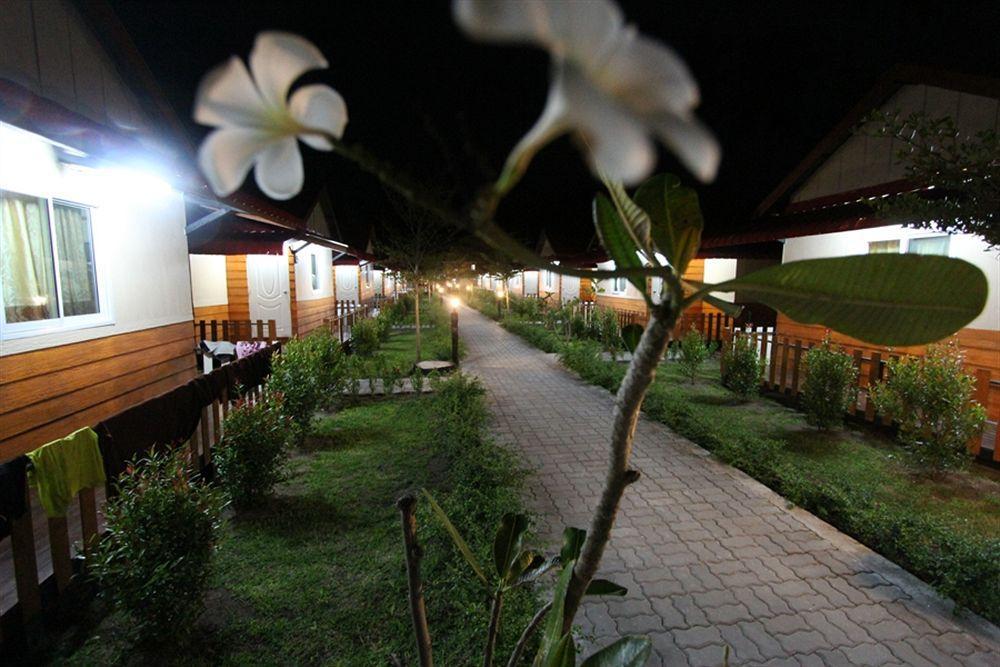 Phi Phi Ba Kao Bay Resort Eksteriør billede